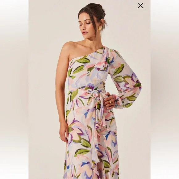 Astr One-Shoulder Floral Dress in Pink and Purple - Picture 4 of 14